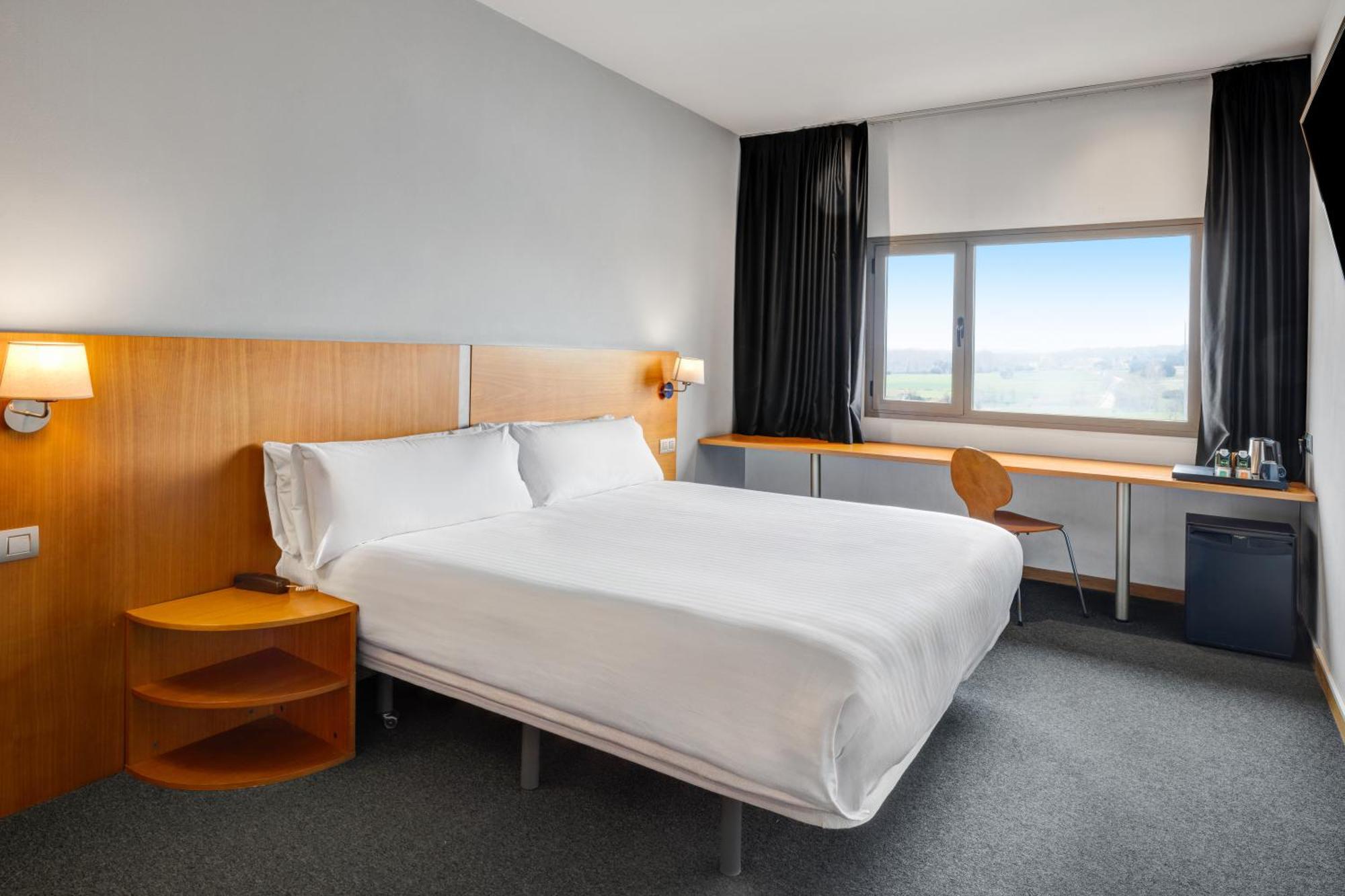 Mollet del Vallès B&B Hotel Barcelona Mollet Porta De Gallecs מראה חיצוני תמונה