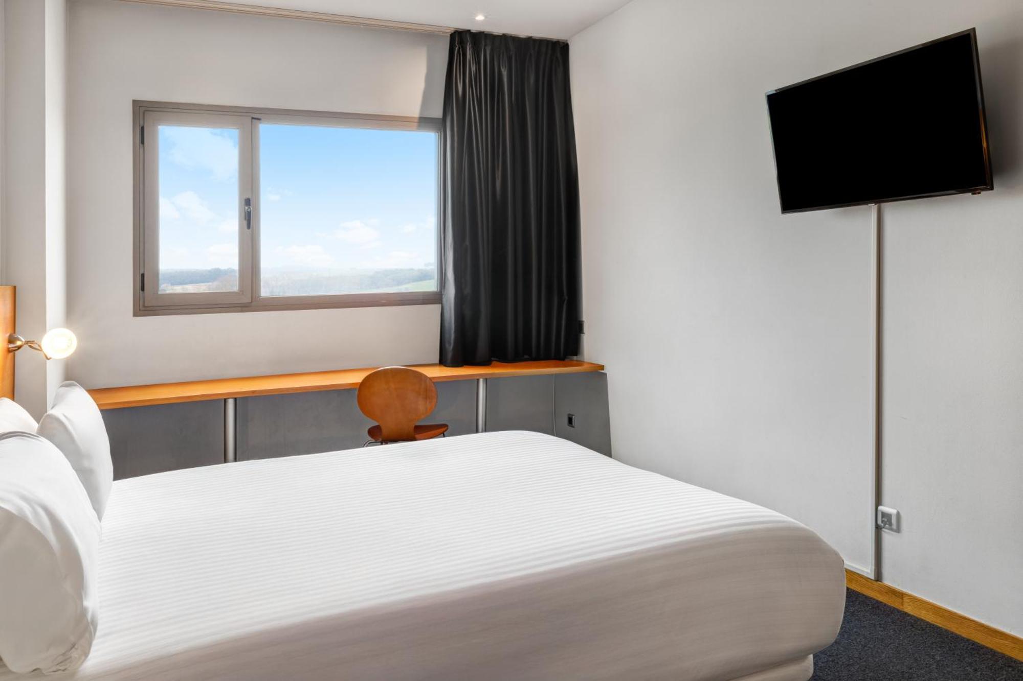 Mollet del Vallès B&B Hotel Barcelona Mollet Porta De Gallecs מראה חיצוני תמונה