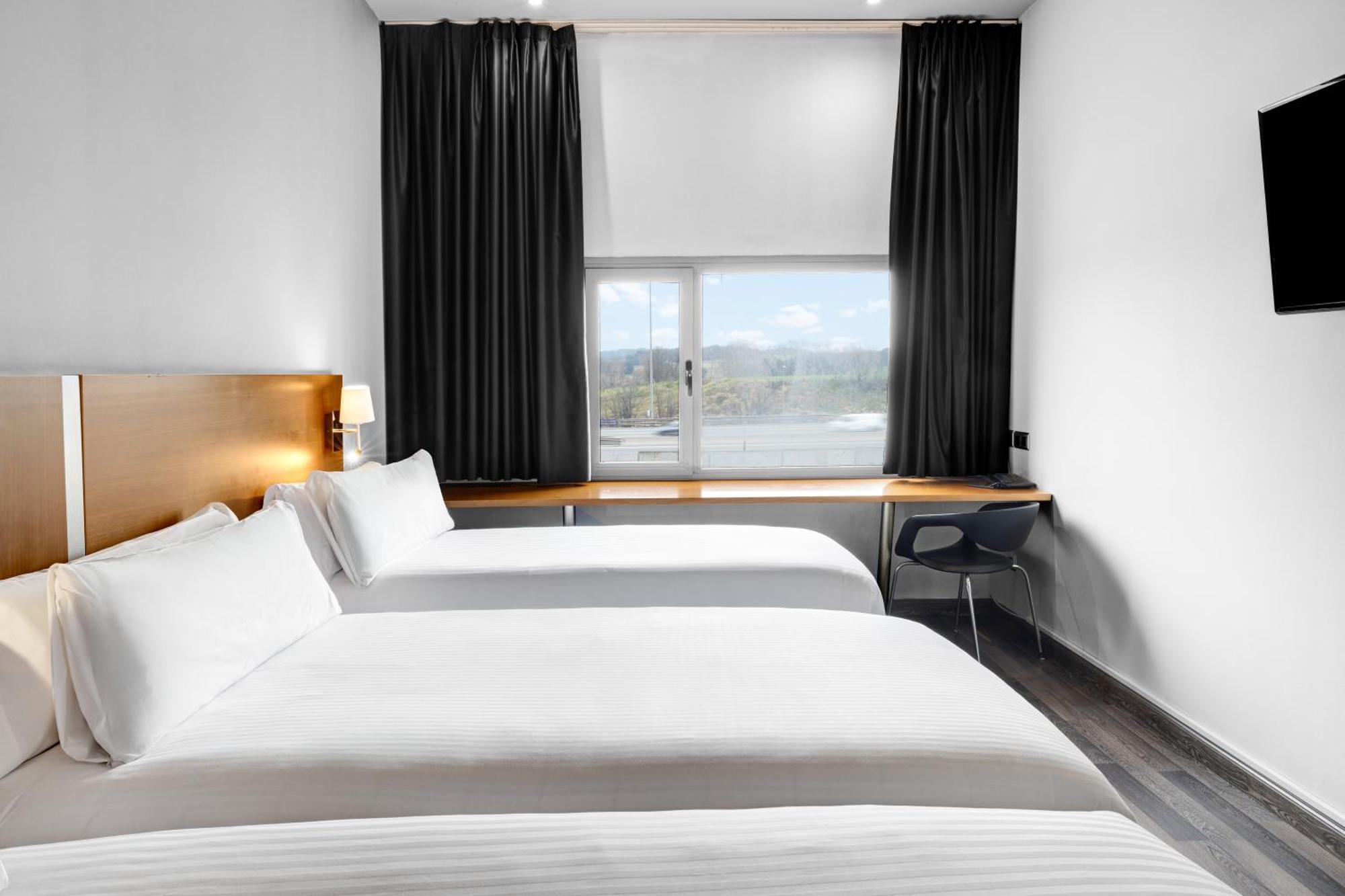 Mollet del Vallès B&B Hotel Barcelona Mollet Porta De Gallecs מראה חיצוני תמונה