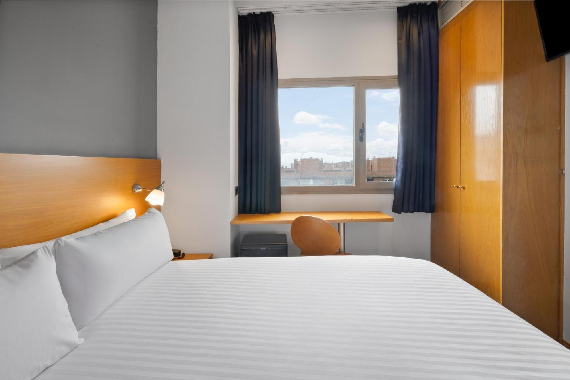 Mollet del Vallès B&B Hotel Barcelona Mollet Porta De Gallecs מראה חיצוני תמונה