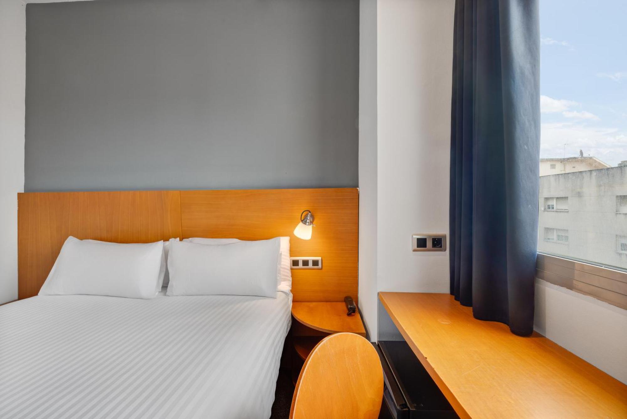 Mollet del Vallès B&B Hotel Barcelona Mollet Porta De Gallecs מראה חיצוני תמונה