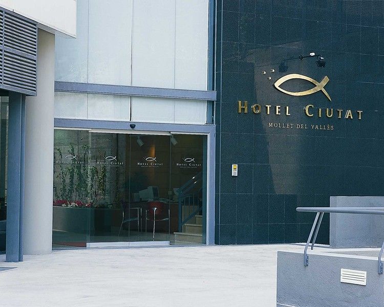 Mollet del Vallès B&B Hotel Barcelona Mollet Porta De Gallecs מראה חיצוני תמונה