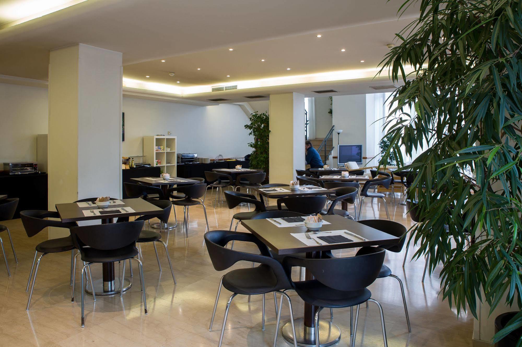 Mollet del Vallès B&B Hotel Barcelona Mollet Porta De Gallecs מראה חיצוני תמונה